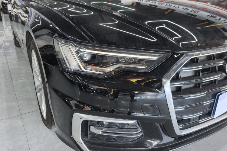 奥迪A6L 2023款 改款 45 TFSI 臻选动感型局部细节9001