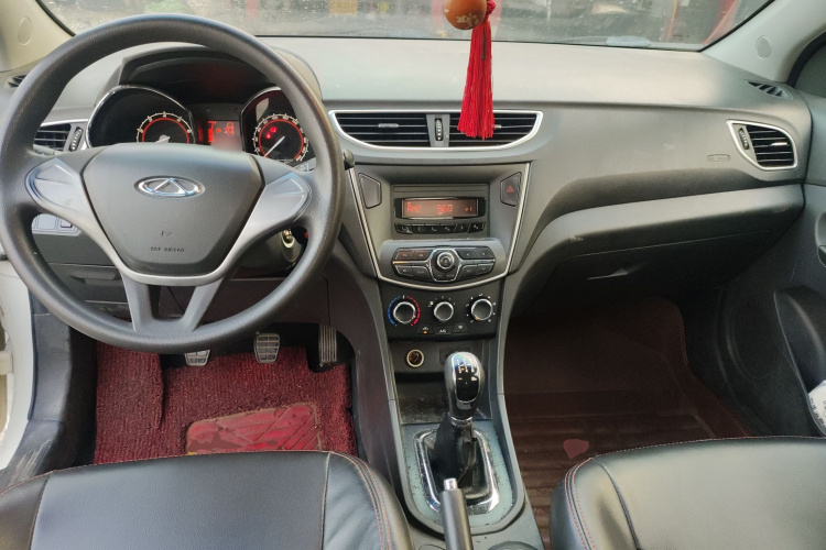 奇瑞 艾瑞泽3 2015款 1.5L 手动够真版中控内饰12