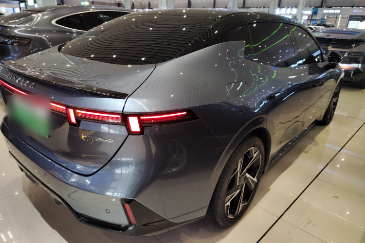 领克07 2024款 EM-P 126长续航 Ultra车身外观7