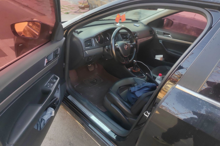 大众 朗逸 2017款 1.6L 自动舒适版中控内饰7003