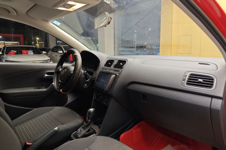 大众 Polo 2018款 1.5L 自动安享型中控内饰7013