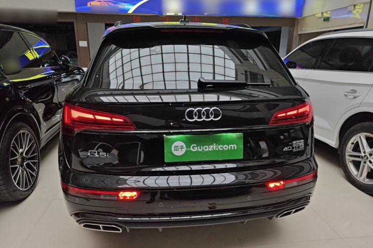 奥迪Q5L 2024款 40 TFSI 豪华动感型车身外观6004