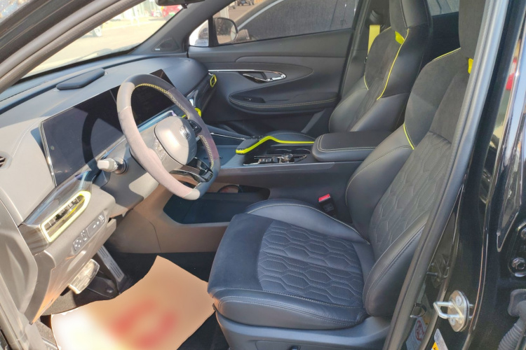 长安UNI-T 2022款 1.5T 运动版 旗舰型局部细节19