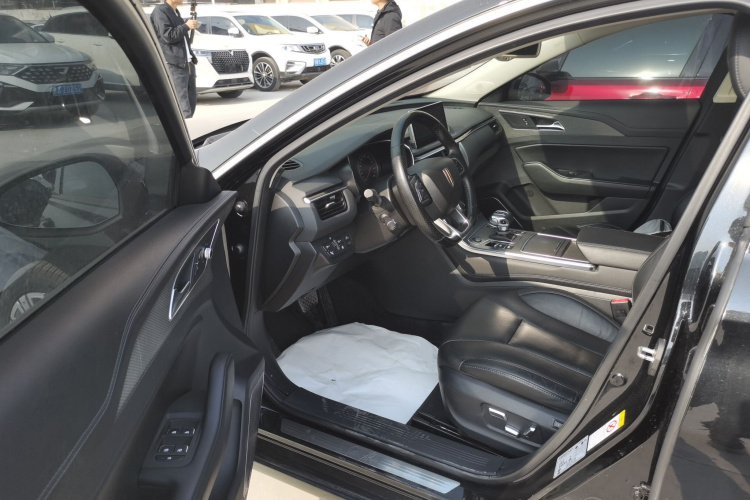 红旗H5 2022款 经典款 1.8T 自动智联旗领版中控内饰20