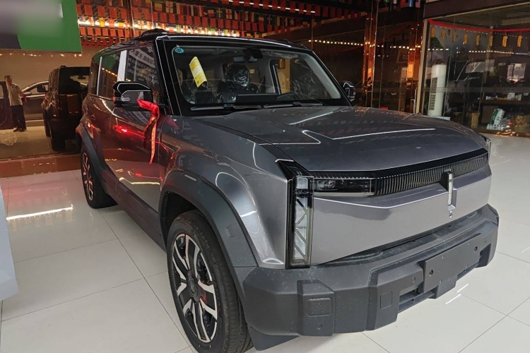 奇瑞iCAR 03 2024款 472km 四驱长续航版车身外观3