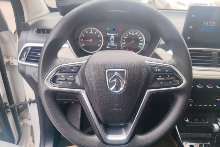 宝骏530 2019款 1.5T CVT豪华型 国V中控内饰13