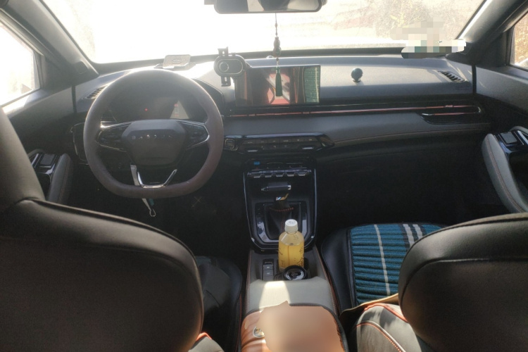 宝骏RS-3 2020款 1.5T CVT智能尊贵型中控内饰12