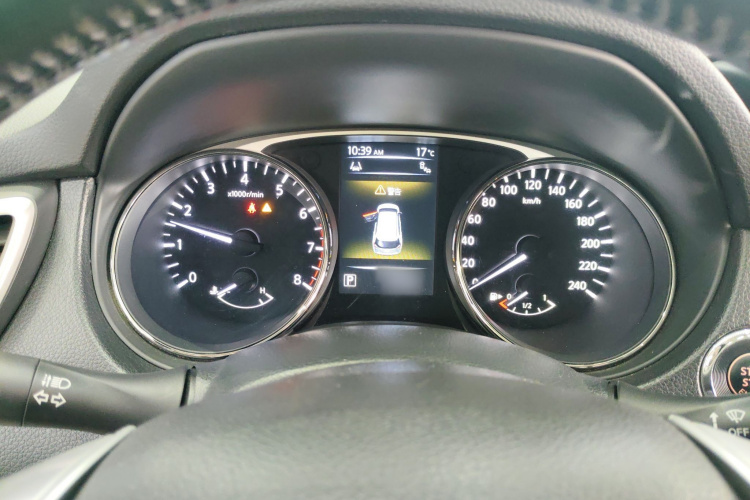 日产 奇骏 2014款 2.5L CVT豪华版 4WD局部细节14