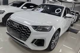 奥迪Q5L 2022款 改款 40T 豪华动感型