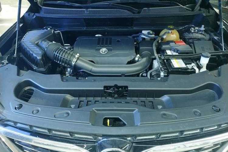 别克 昂科旗 2020款 28T 四驱旗舰型机舱底盘24