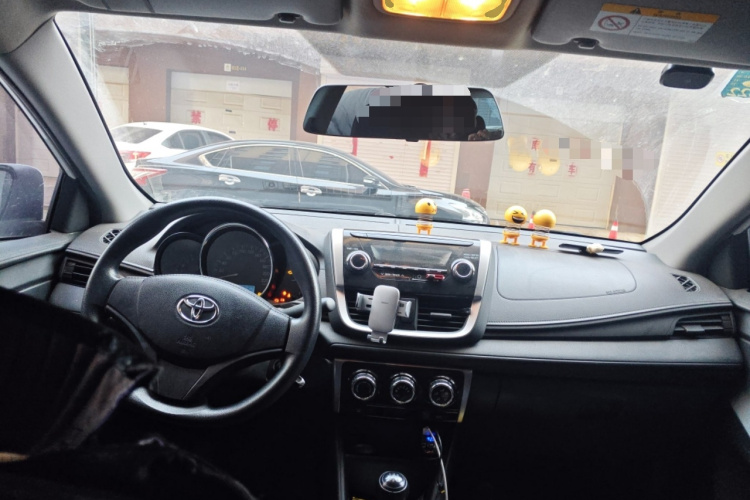 丰田 威驰 2019款 1.5L 手动创行版中控内饰12