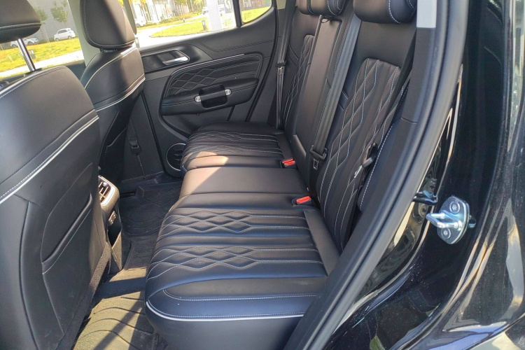 坦克300 2024款 2.0T 挑战者中控内饰7004