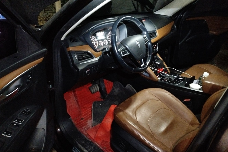 宝沃BX7 2016款 28T 两驱豪华版 5座中控内饰20