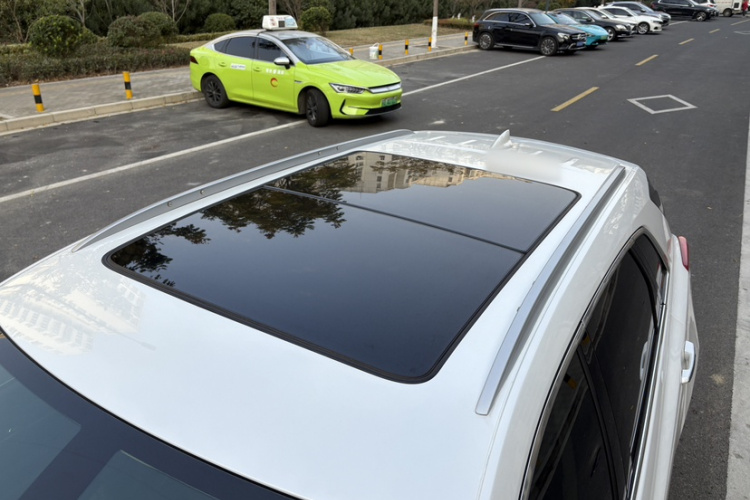 凯迪拉克XT5 2017款 周年庆版 25T 豪华型局部细节57