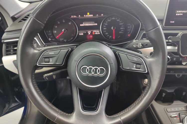 奥迪A4L 2017款 Plus 40 TFSI 进取型局部细节13