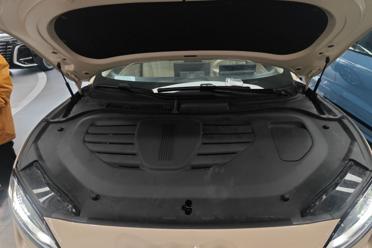 鸿蒙智行 智界R7 2025款 增程 251km Max机舱底盘24