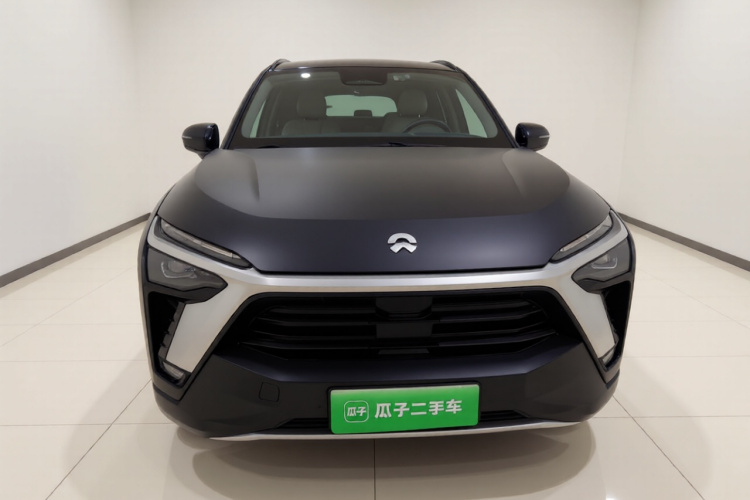 蔚来ES8 2020款 415KM 签名版 六座版车身外观2