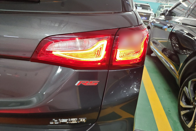 雪佛兰 探界者 2018款 535T 自动驰界版车身外观9