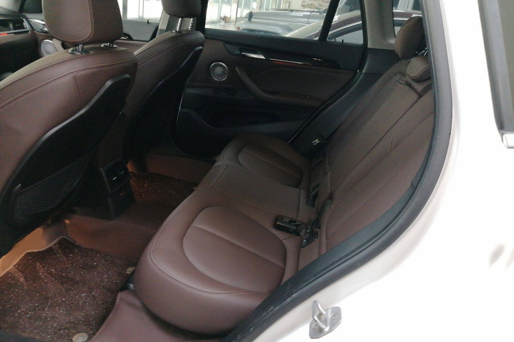 宝马X1 2022款 sDrive25Li 领先型中控内饰7004