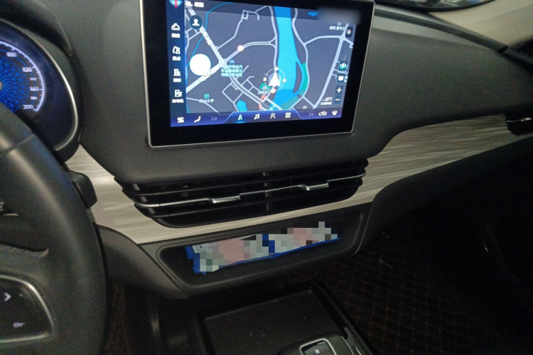 红旗E-QM5 2024款 560km PLUS局部细节16