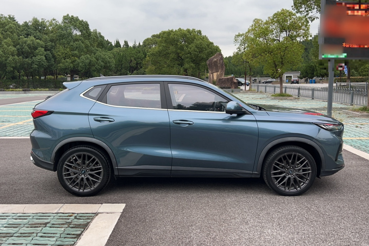 长安欧尚X5 2021款 1.5T DCT旗舰型车身外观6002