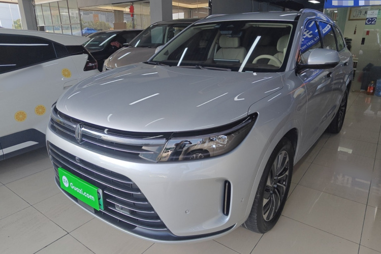 鸿蒙智行 问界M7 2024款 1.5T 后驱Plus版 5座车身外观1