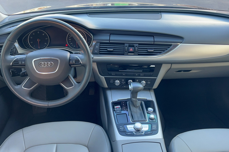 奥迪A6L 2014款 TFSI 标准型中控内饰7004