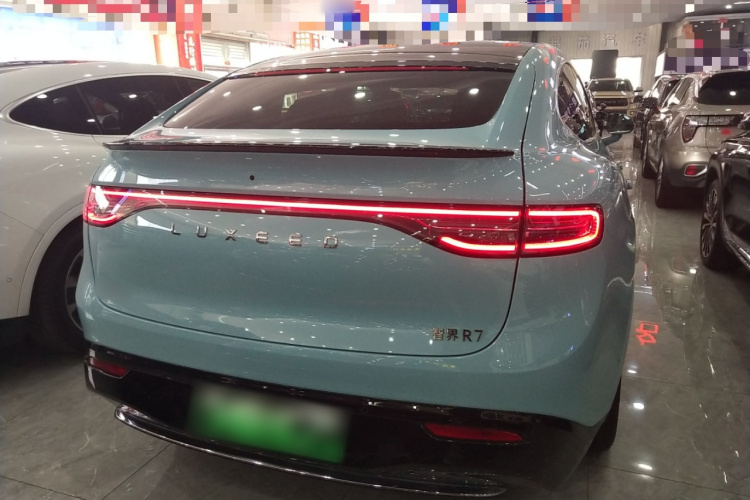 鸿蒙智行 智界R7 2025款 增程 251km Max车身外观6