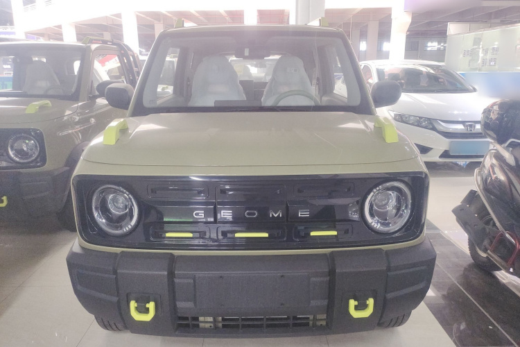 吉利银河 2025款 210km 熊猫骑士车身外观2