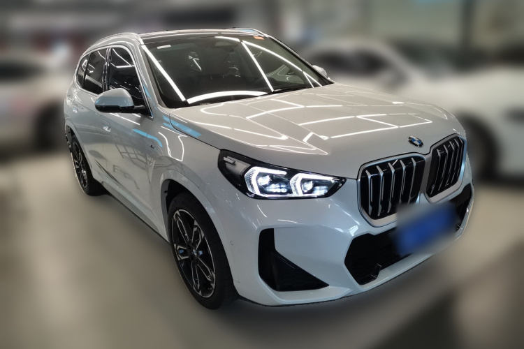 宝马X1 2023款 sDrive25Li M运动套装车身外观3