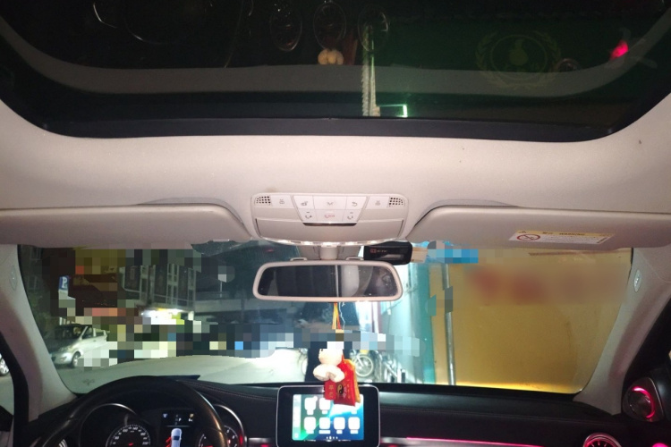 奔驰C级 2018款 C 200 L 运动版局部细节22