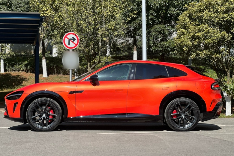 小米汽车 小米YU7 2025款 超长续航高性能四驱Max版车身外观6007