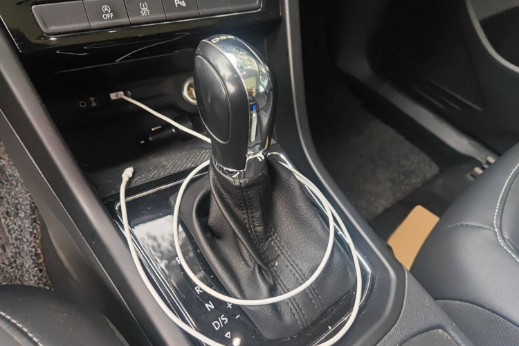 大众 2018款 途安L 280TSI DSG舒适版 7座 国V局部细节18