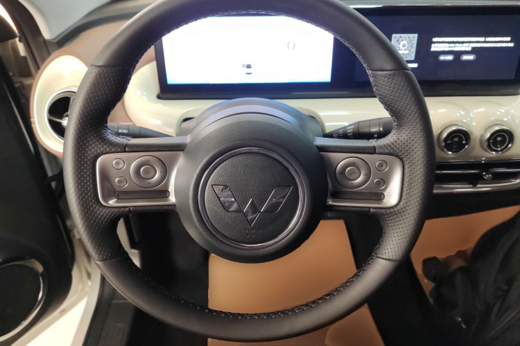 五菱汽车 五菱缤果 2023款 333km 灵犀互联+款中控内饰13