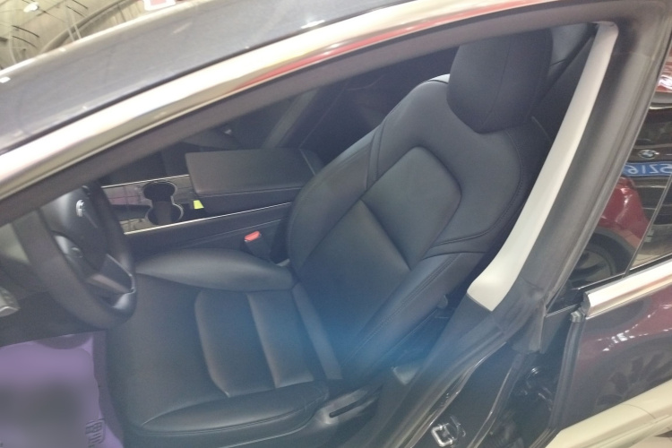 特斯拉 Model 3 2020款 改款 长续航后轮驱动版中控内饰19