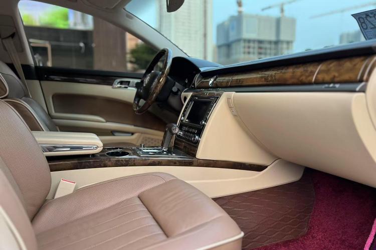 大众 辉腾 2011款 3.6L V6 4座加长Individual版中控内饰41