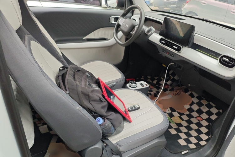 吉利银河 2025款 210km 熊猫卡丁局部细节41