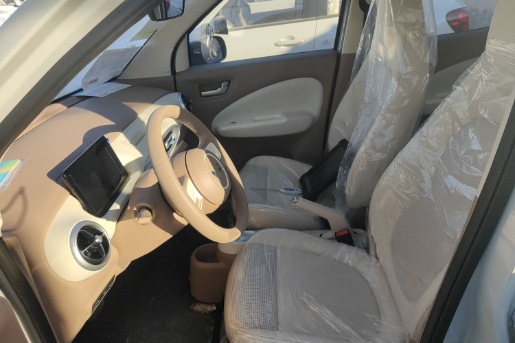 五菱汽车 宏光MINIEV 2025款 四门版 进阶款中控内饰19