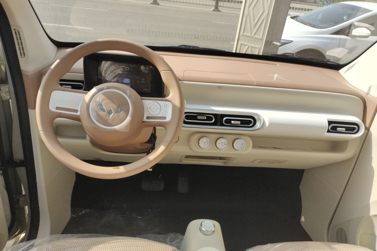 五菱汽车 宏光MINIEV 2024款 第三代 215km 青春版中控内饰12