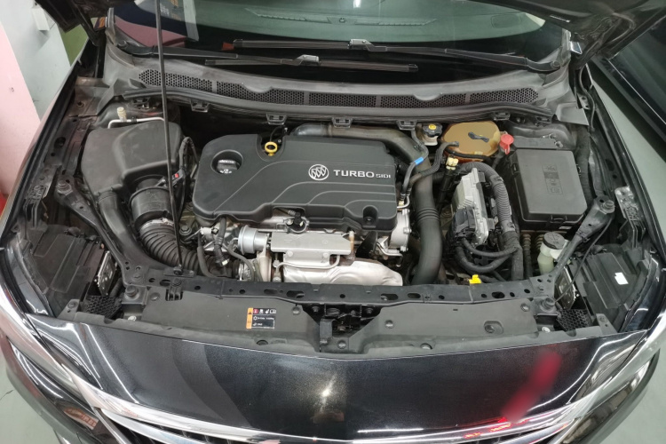 别克 威朗 2018款 三厢 20T 双离合领先型机舱底盘24