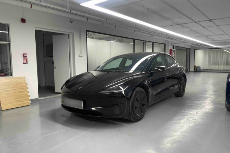 特斯拉 Model 3 2023款 后轮驱动版车身外观6004