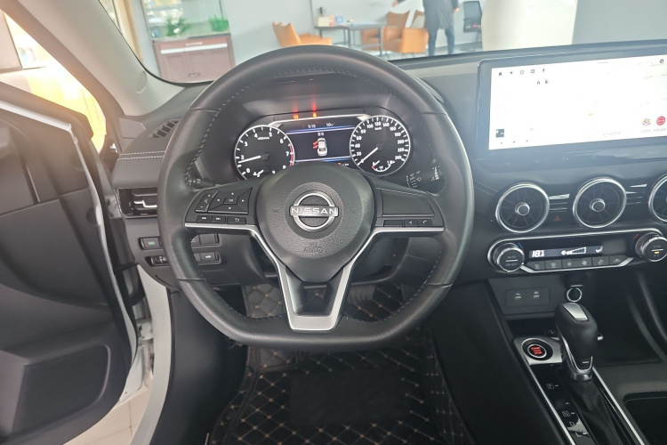 日产 轩逸 2023款 1.6L CVT悦享版中控内饰13