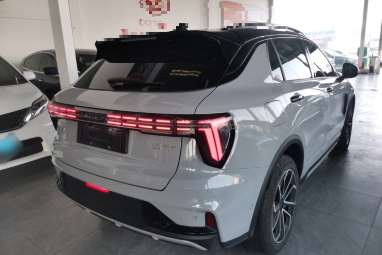 领克01 EM-P 2023款 1.5TD EM-P PM车身外观6005