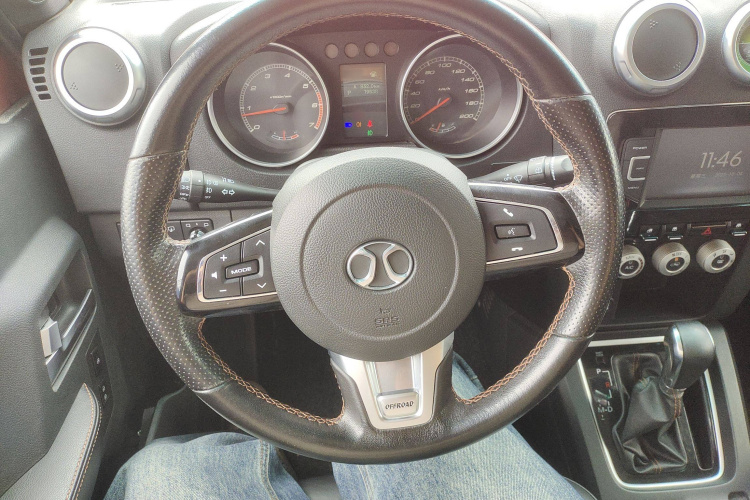 北京BJ40 2016款 40L 2.3T 自动四驱尊享版中控内饰13