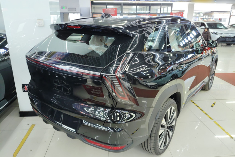 吉利汽车 博越L 2025款 第四代 1.5TD DCT 锦绣车身外观7