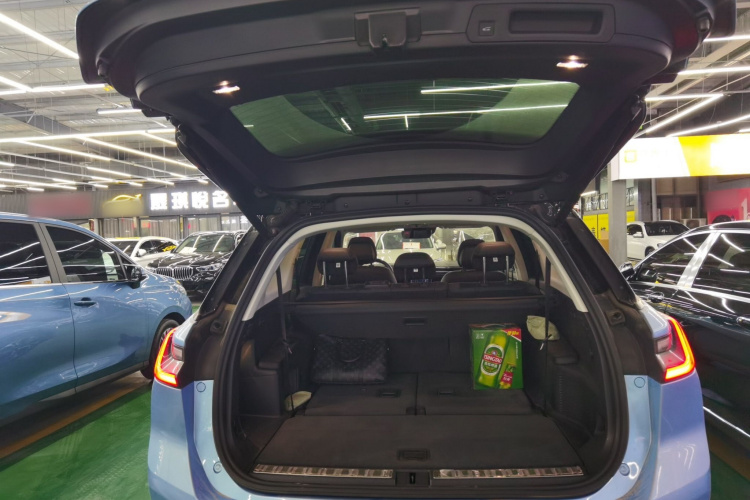 蔚来ES8 2018款 创始版局部细节23