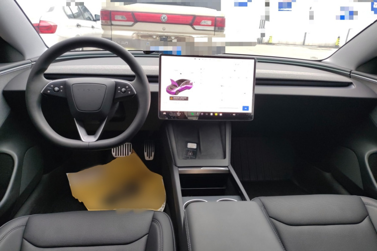 特斯拉 Model 3 2025款 后轮驱动版中控内饰7002