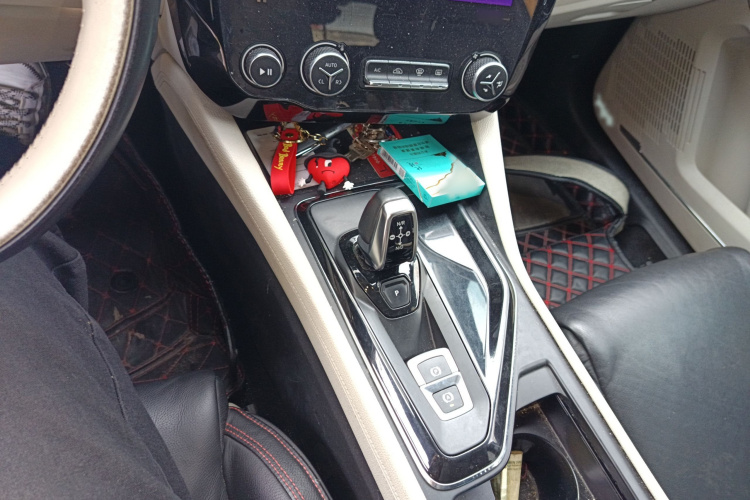 领克02 2018款 1.5T DCT两驱耀Pro版 国V局部细节18