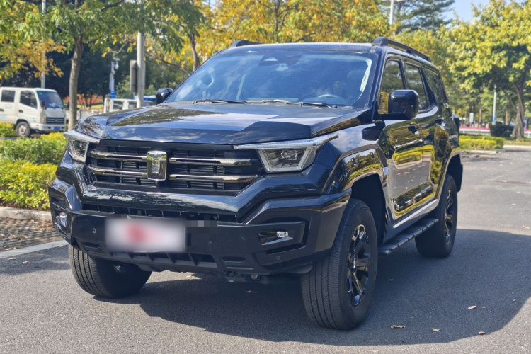 坦克400 2025款 2.0T 汽油版车身外观1