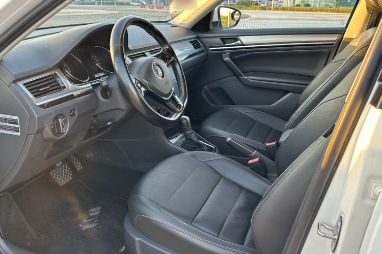 大众 宝来 2017款 1.6L 自动舒适型中控内饰7003